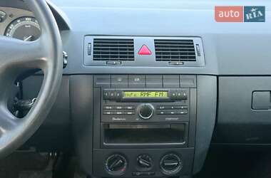 Хэтчбек Skoda Fabia 2005 в 