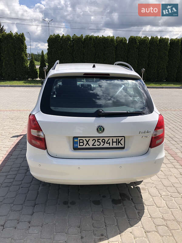 Універсал Skoda Fabia 2011 в Дунаївцях