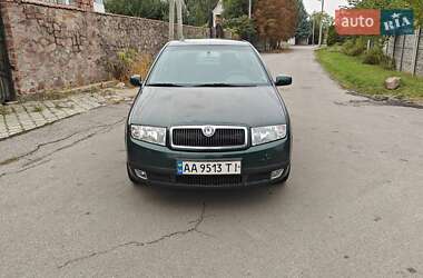 Седан Skoda Fabia 2002 в 