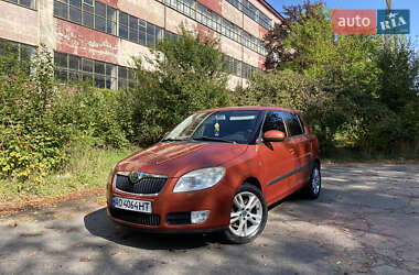 Хэтчбек Skoda Fabia 2007 в 