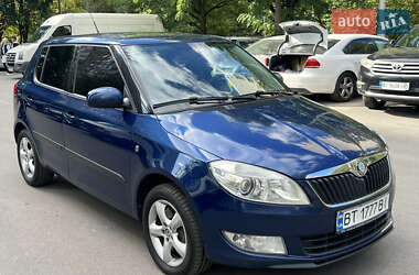 Хэтчбек Skoda Fabia 2010 в 