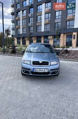 Хэтчбек Skoda Fabia 2005 в 