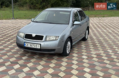Седан Skoda Fabia 2003 в Черновцах