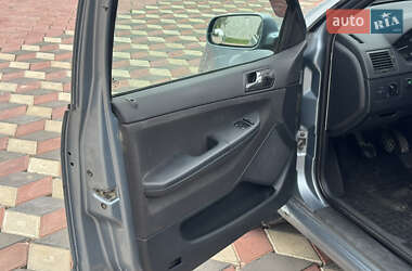 Седан Skoda Fabia 2003 в 
