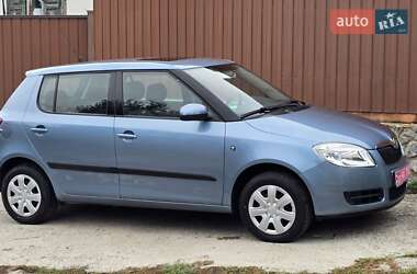 Хэтчбек Skoda Fabia 2008 в 