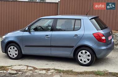 Хэтчбек Skoda Fabia 2008 в 