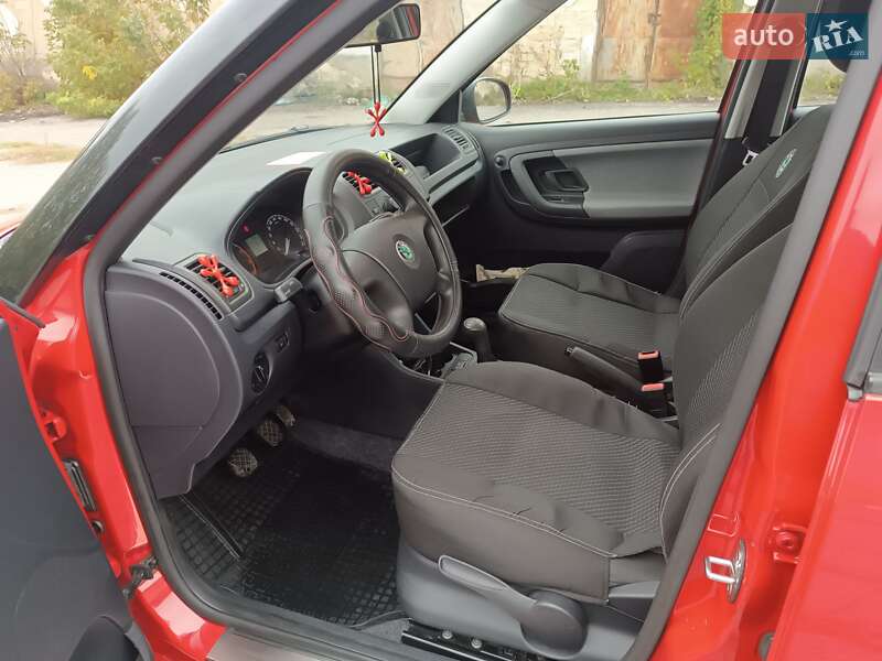 Хэтчбек Skoda Fabia 2009 в Шаргороде