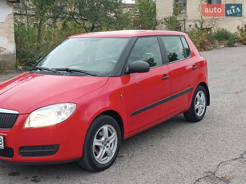 Хэтчбек Skoda Fabia 2009 в Шаргороде
