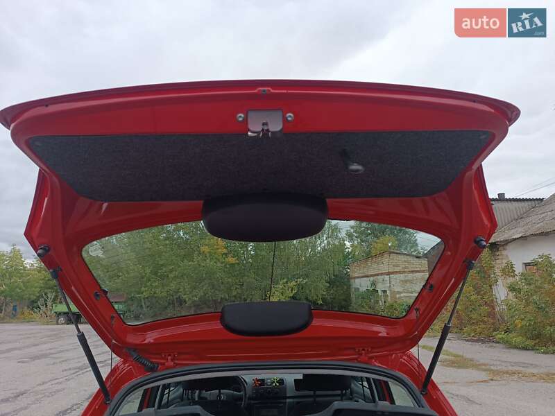 Хэтчбек Skoda Fabia 2009 в Шаргороде