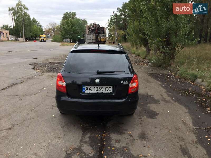Универсал Skoda Fabia 2009 в Киеве
