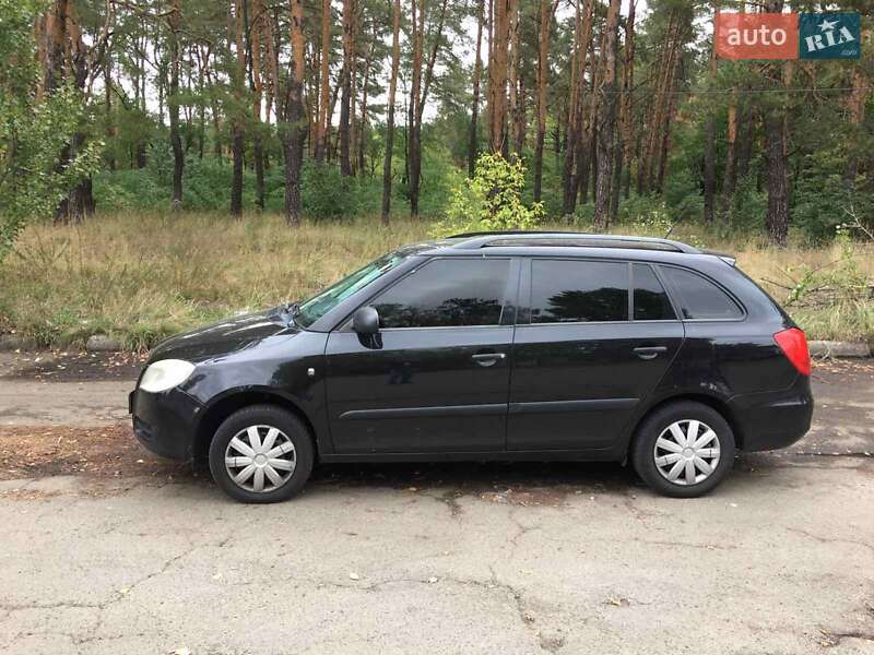 Универсал Skoda Fabia 2009 в Киеве