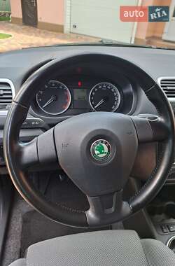 Хэтчбек Skoda Fabia 2008 в 