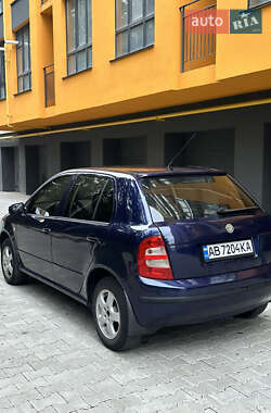 Хэтчбек Skoda Fabia 2003 в 