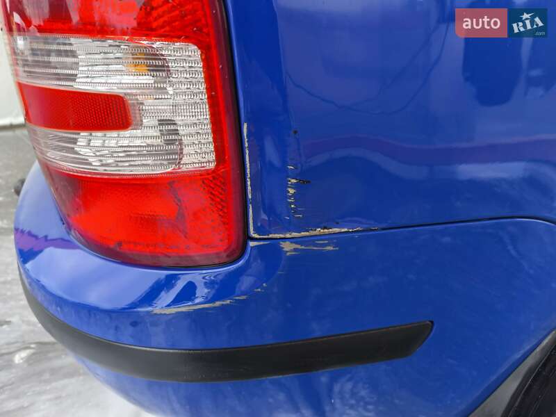 Універсал Skoda Fabia 2006 в Чернівцях