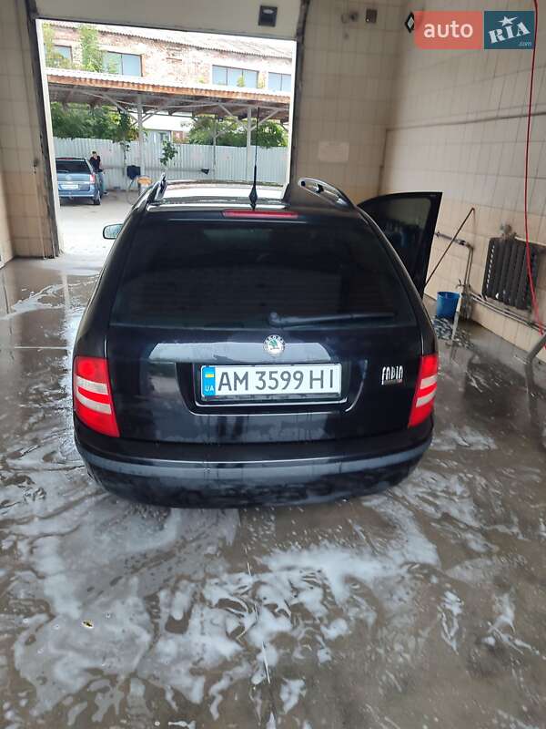 Універсал Skoda Fabia 2007 в Звягелі