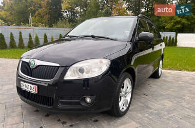 Универсал Skoda Fabia 2009 в Луцке