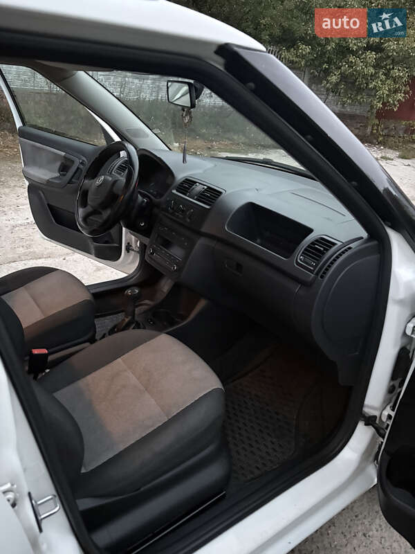 Універсал Skoda Fabia 2011 в Чернігові фото 8 Універсал Skoda Fabia 2011 в Чернігові