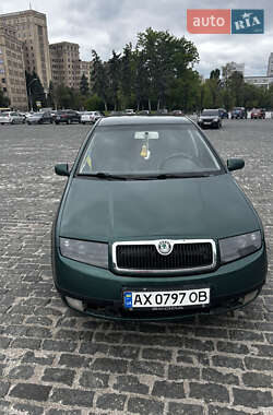 Седан Skoda Fabia 2001 в 