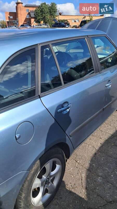 Универсал Skoda Fabia 2010 в Полтаве