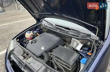 Хэтчбек Skoda Fabia 2003 в 