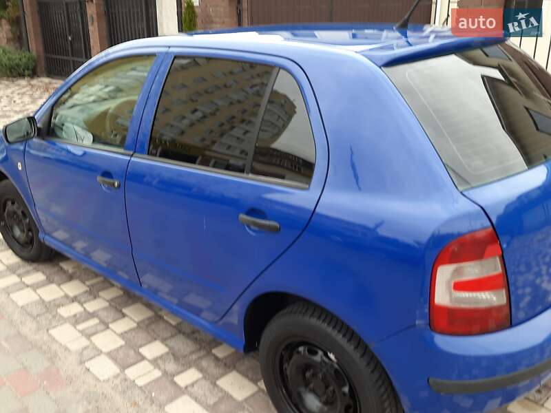Хэтчбек Skoda Fabia 2007 в Киеве