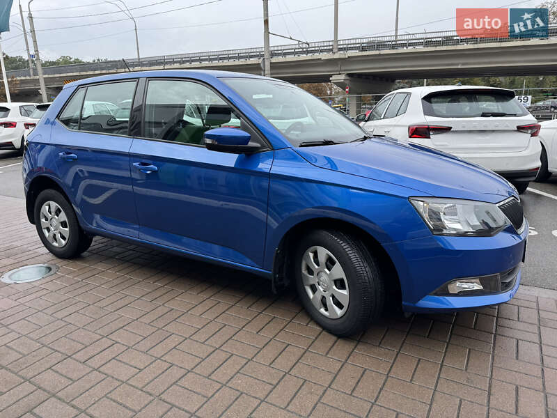 Хэтчбек Skoda Fabia 2016 в Киеве фото 3 Хэтчбек Skoda Fabia 2016 в Киеве