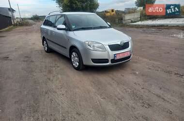 Универсал Skoda Fabia 2010 в 