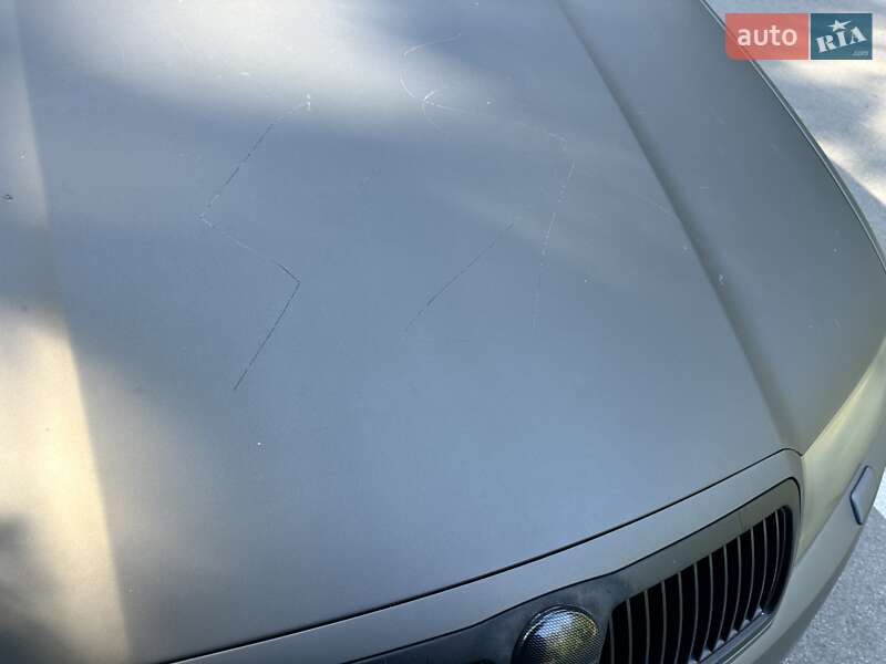 Хэтчбек Skoda Fabia 2003 в Киеве