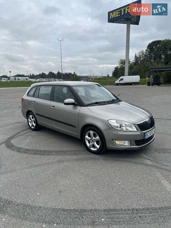 Универсал Skoda Fabia 2012 в 