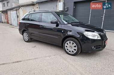 Универсал Skoda Fabia 2009 в Киеве