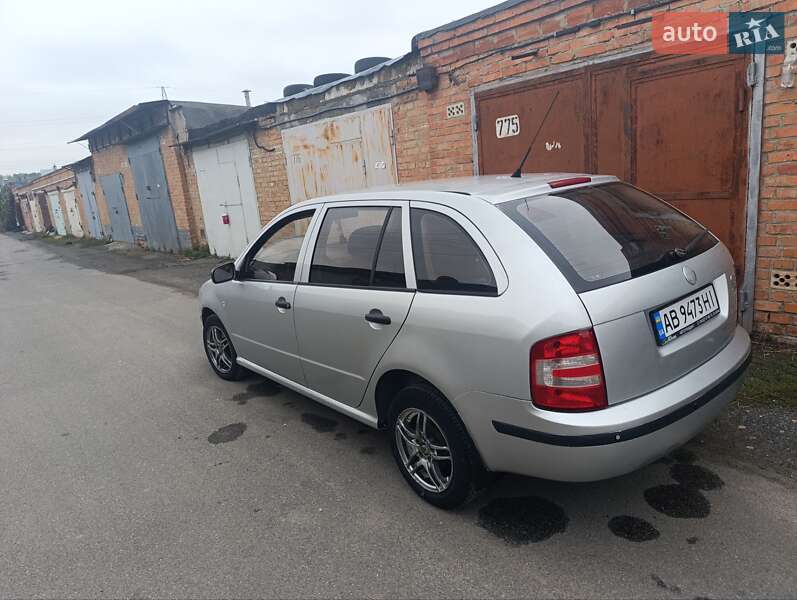 Универсал Skoda Fabia 2007 в  фото Универсал Skoda Fabia 2007 в