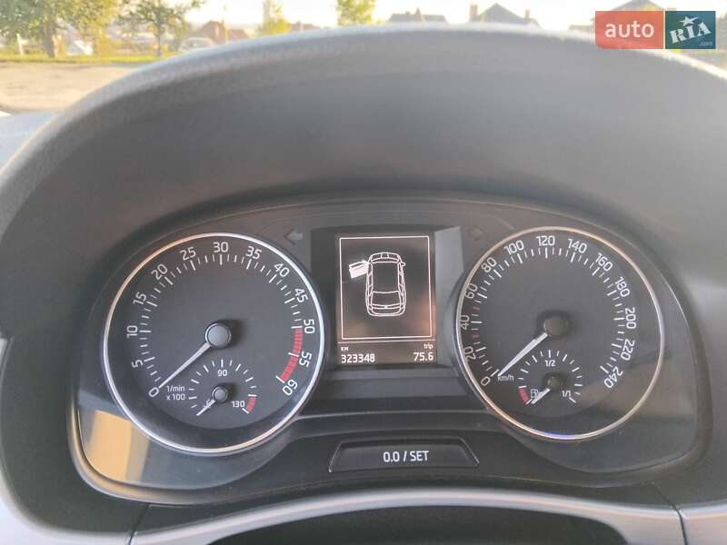 Універсал Skoda Fabia 2015 в Ужгороді