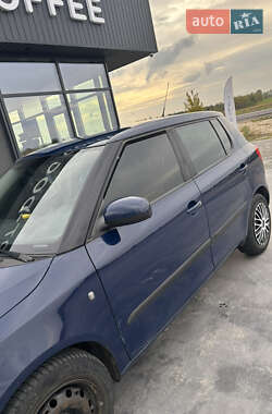 Хэтчбек Skoda Fabia 2012 в 