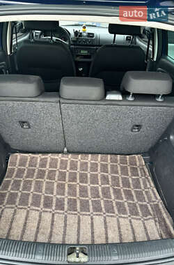 Хэтчбек Skoda Fabia 2012 в Костополе