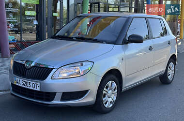 Хетчбек Skoda Fabia 2010 в Києві