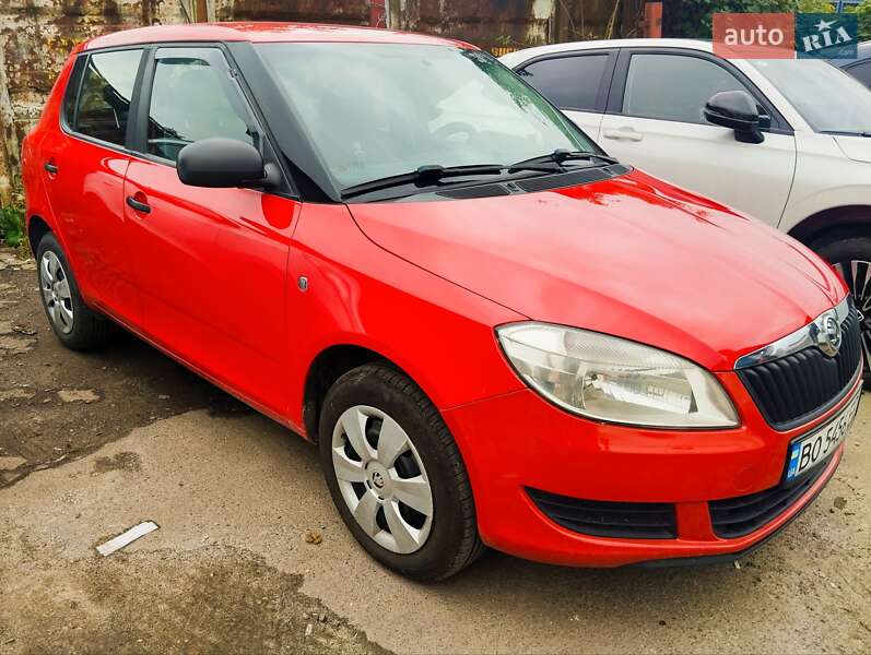 Хэтчбек Skoda Fabia 2014 в Кривом Роге фото 5 Хэтчбек Skoda Fabia 2014 в Кривом Роге