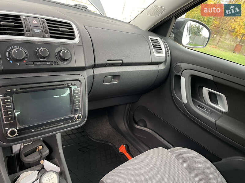 Універсал Skoda Fabia 2008 в Дніпрі