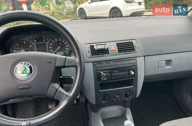 Хэтчбек Skoda Fabia 2001 в 