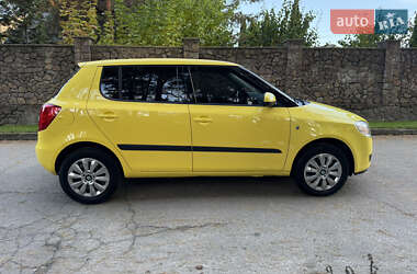 Хэтчбек Skoda Fabia 2008 в 
