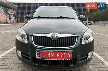 Хэтчбек Skoda Fabia 2008 в Луцке