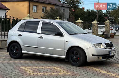 Хэтчбек Skoda Fabia 2002 в Вараше