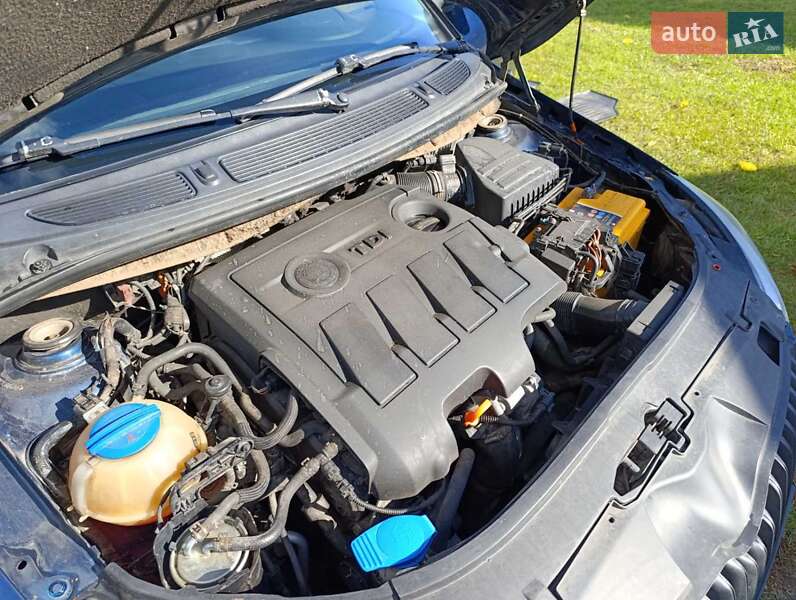 Хэтчбек Skoda Fabia 2011 в Черкассах