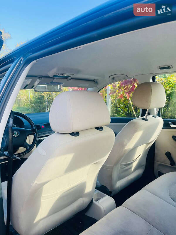 Седан Skoda Fabia 2004 в Новояворівську фото 7 Седан Skoda Fabia 2004 в Новояворівську