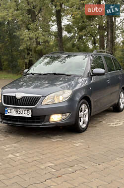 Універсал Skoda Fabia 2010 в Чернівцях