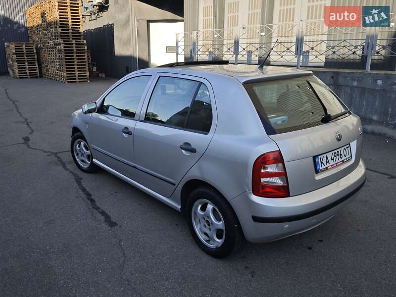 Хетчбек Skoda Fabia 2001 в Києві