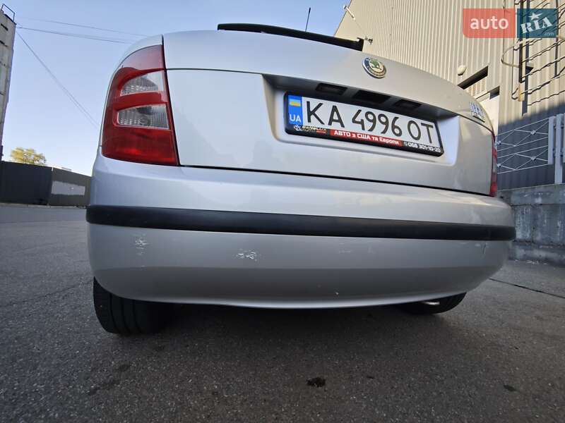 Хетчбек Skoda Fabia 2001 в Києві