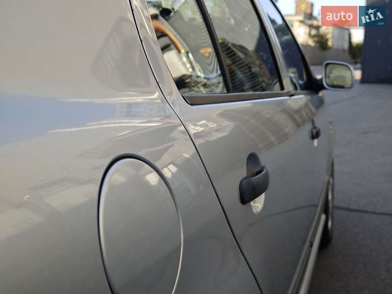Хетчбек Skoda Fabia 2001 в Києві