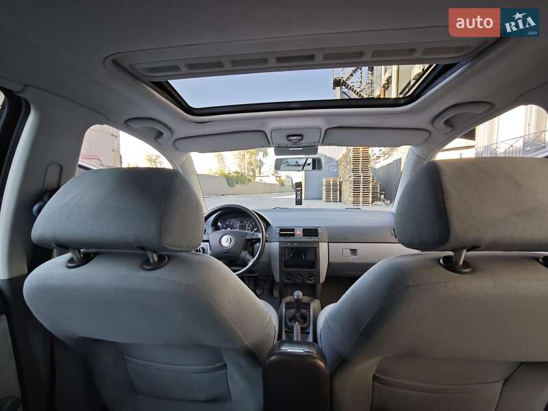 Хетчбек Skoda Fabia 2001 в Києві