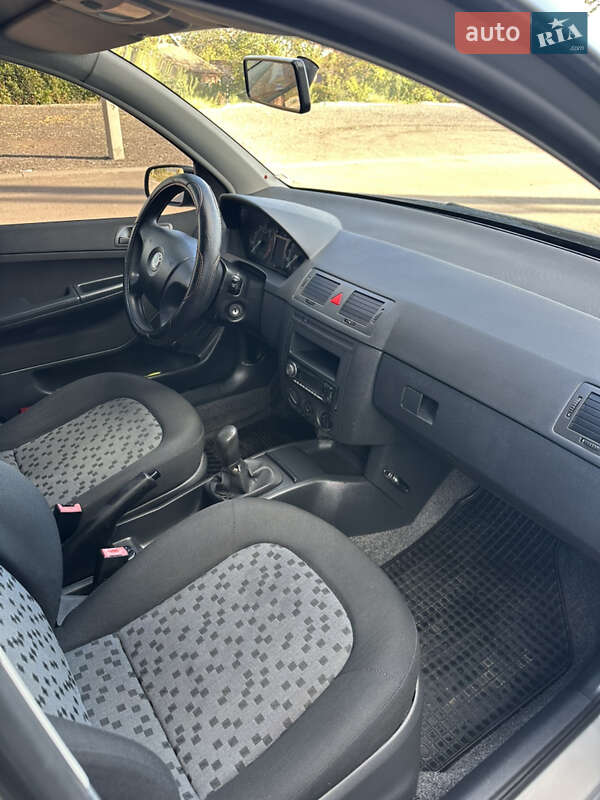 Универсал Skoda Fabia 2006 в Кривом Роге