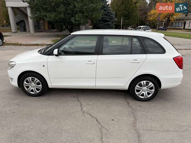 Универсал Skoda Fabia 2013 в Полтаве